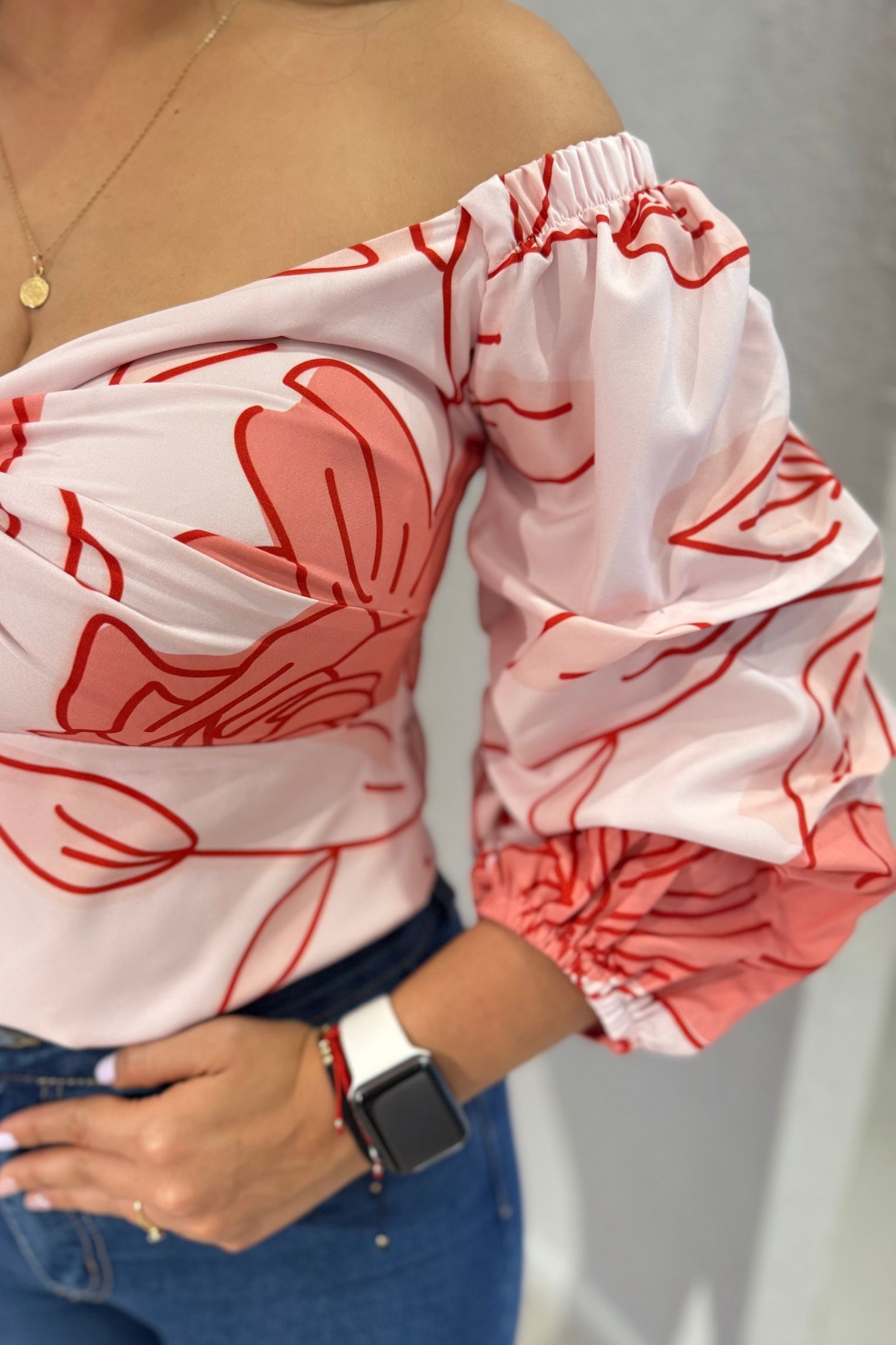 Blusa Antonia rosa flor - Image 3