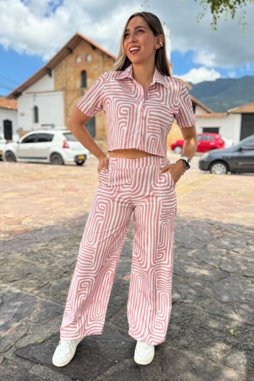 Set Ariana rosa rayas