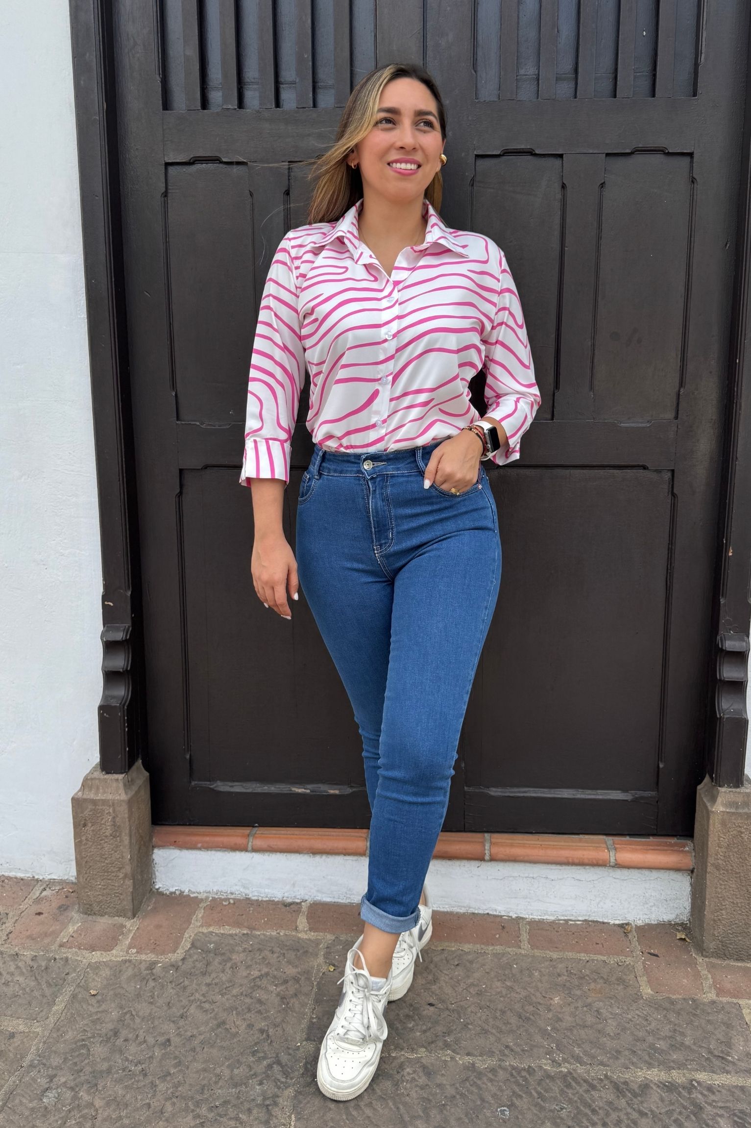 Blusa Zafiro blanco fucsia