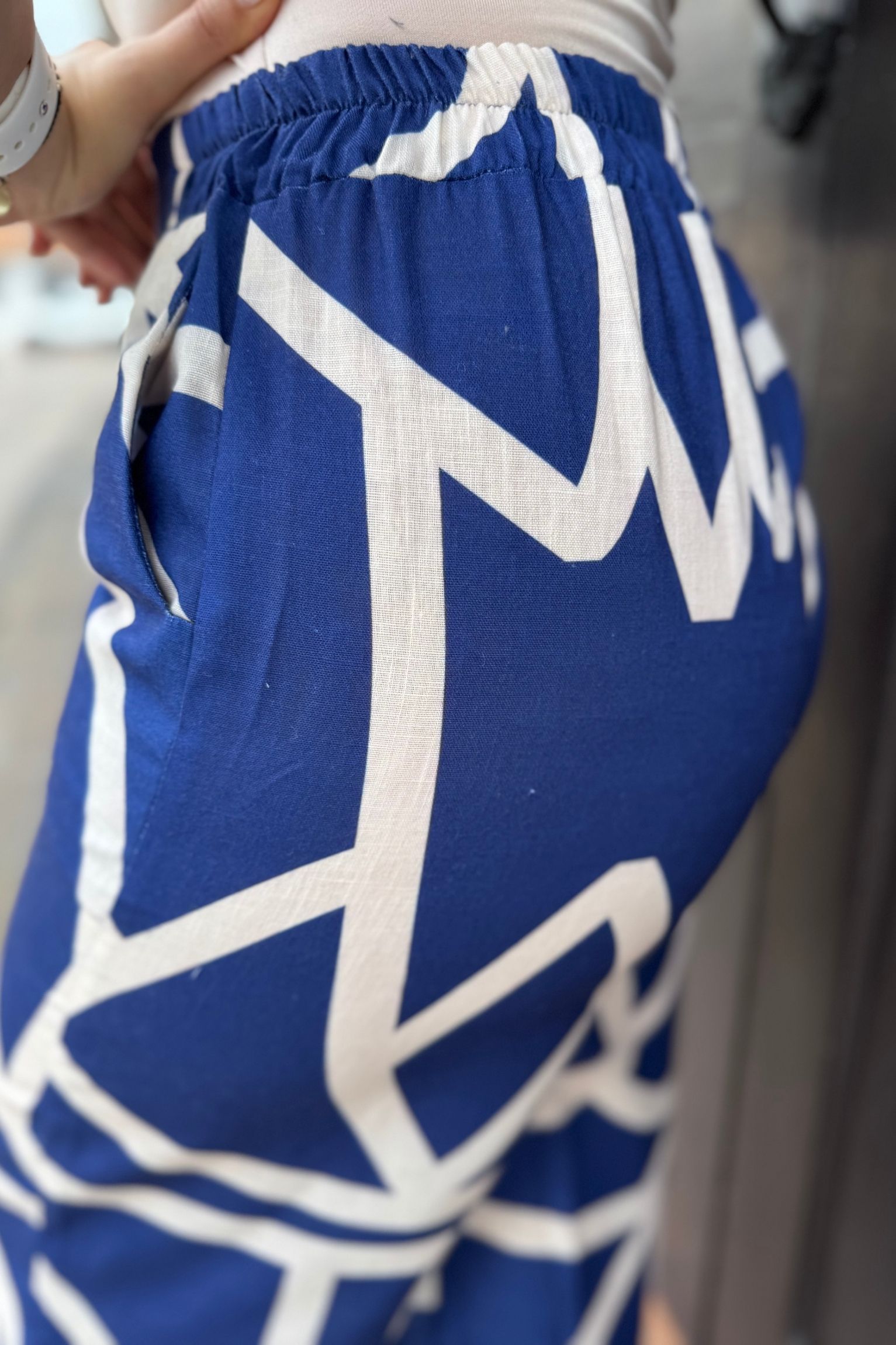 Pantalón Dubai raya azul - Image 3