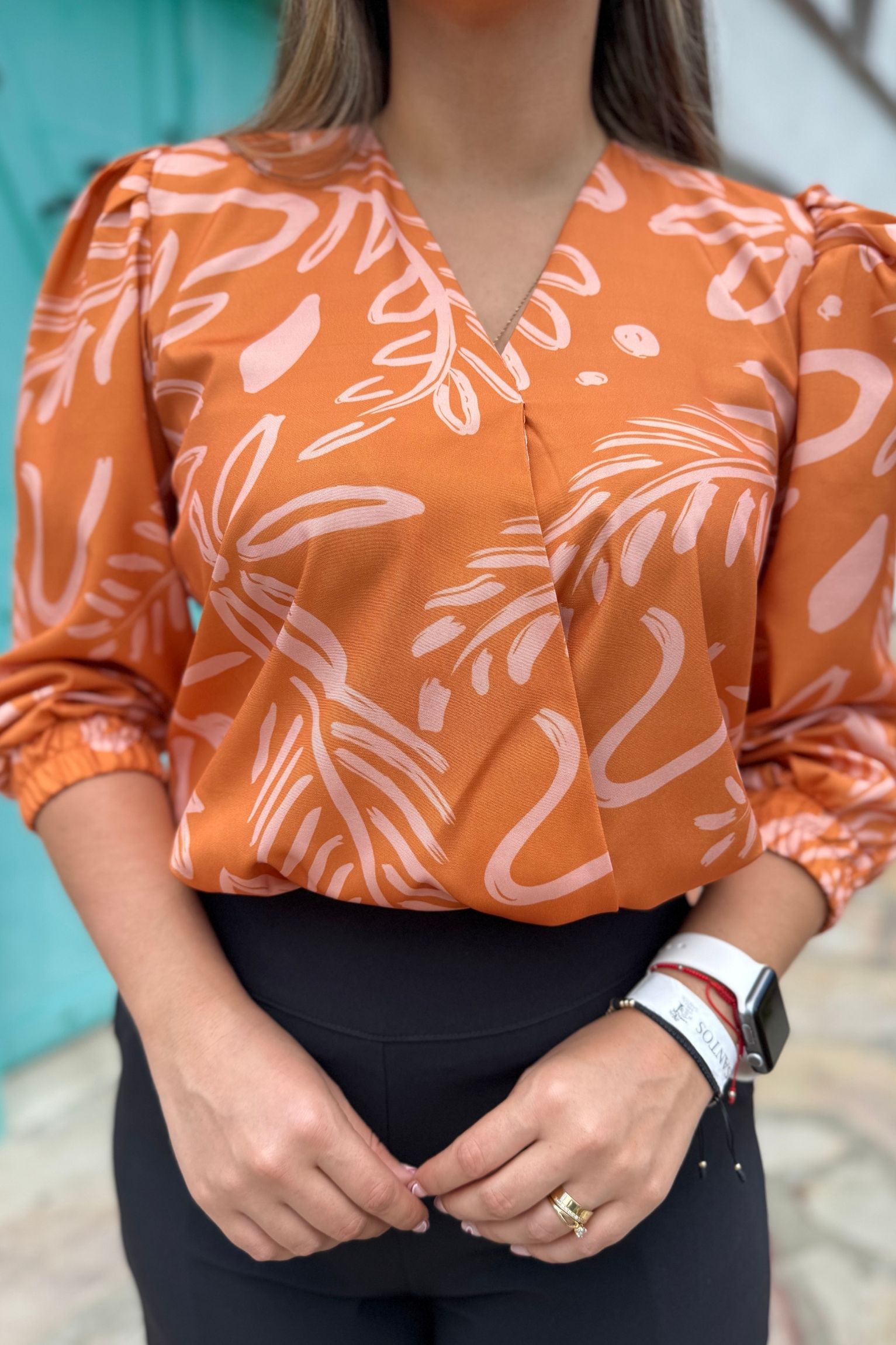 Blusa Miranda naranja hojas - Image 2