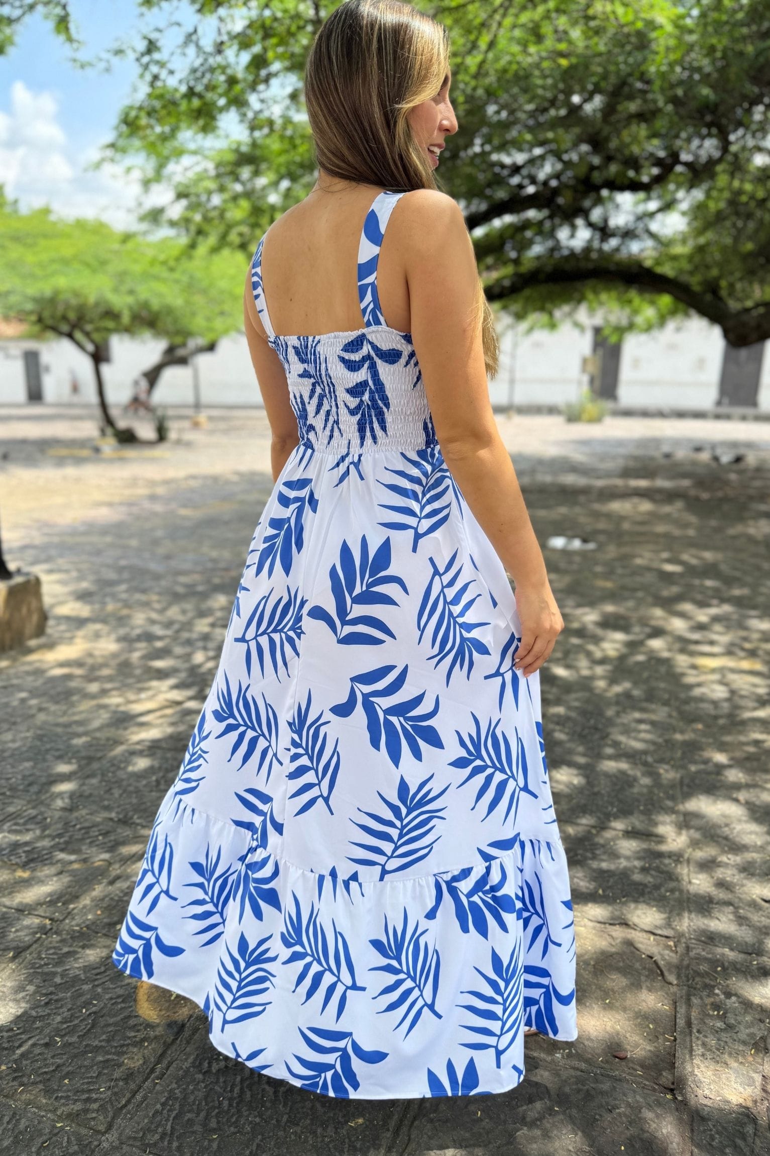 Vestido Cielo blanco rama azul - Image 2