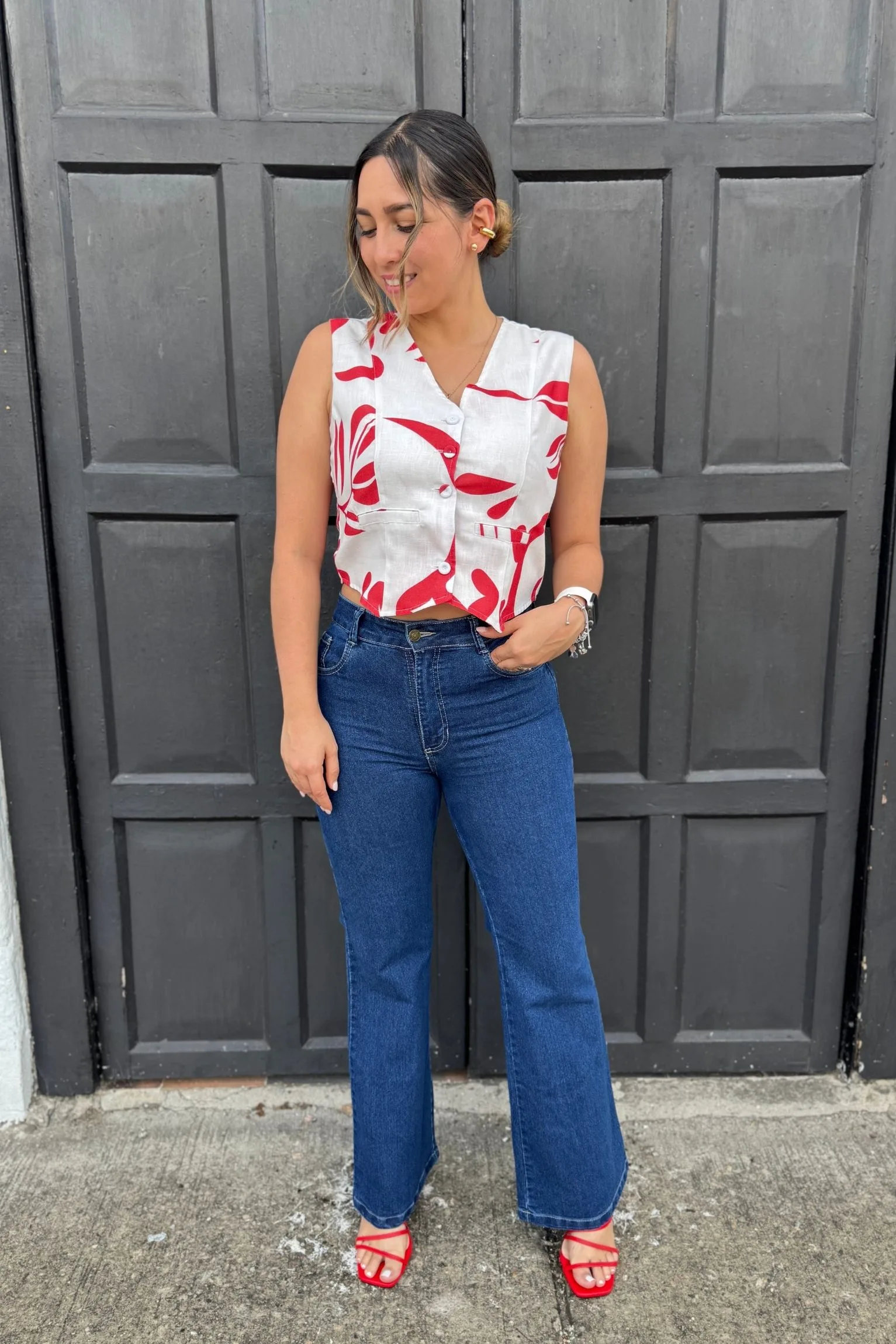 Chaleco Versalles beige rojo