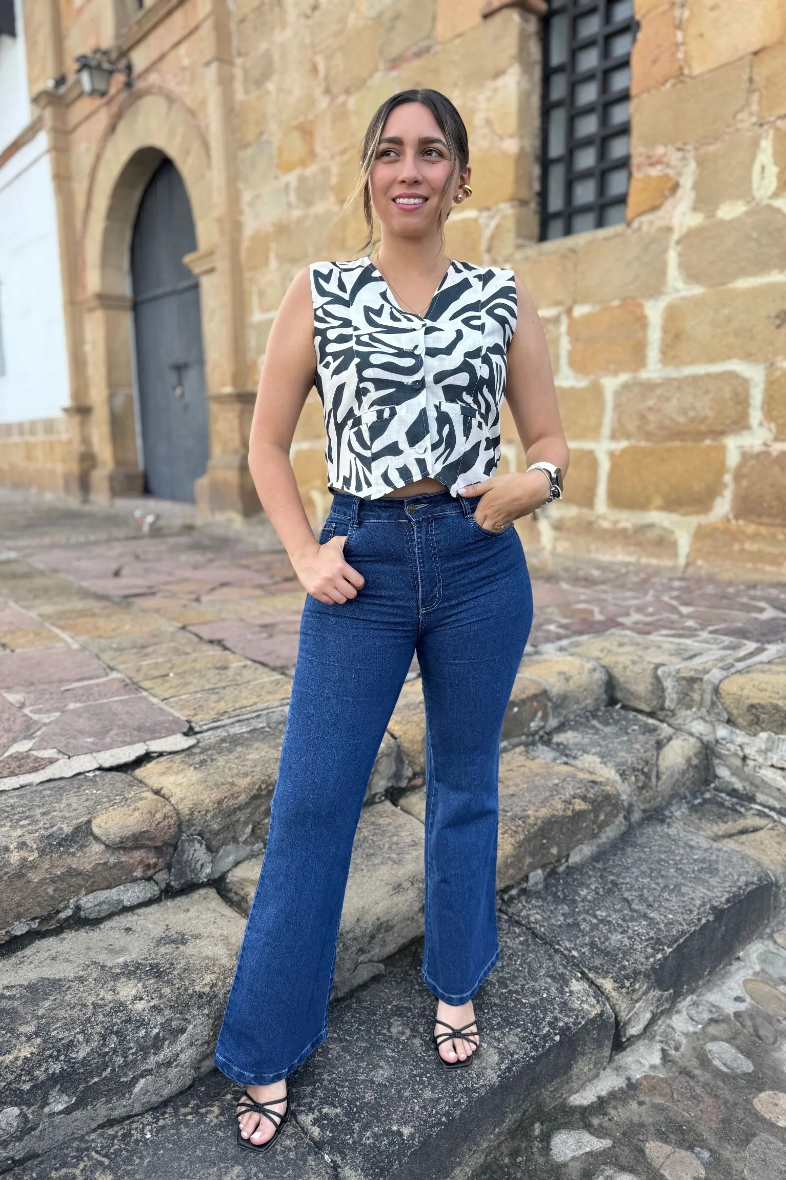 Chaleco Versalles negro beige