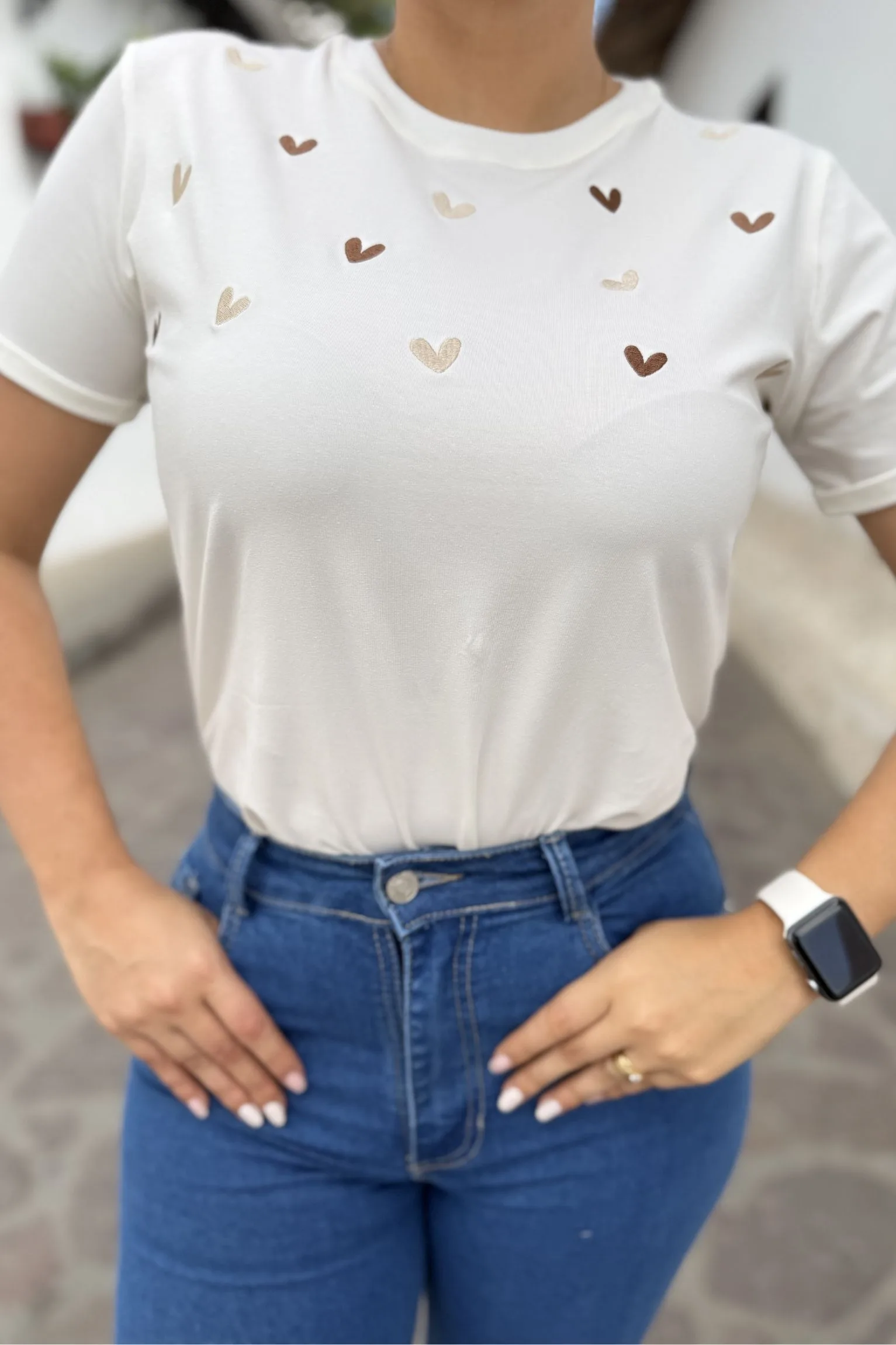 Camiseta Beige Corazon - Image 2