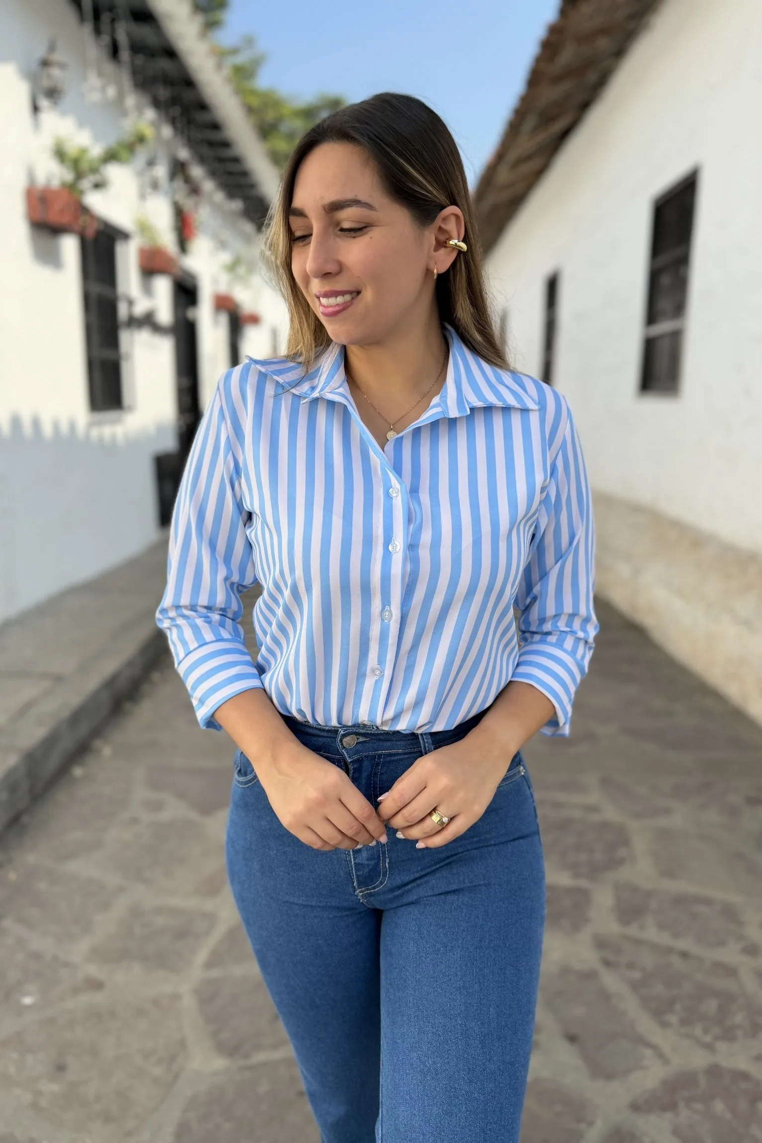 Camisera Zafiro Lineas celestes - Image 2