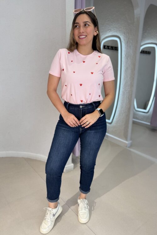 Camiseta rosada corazon