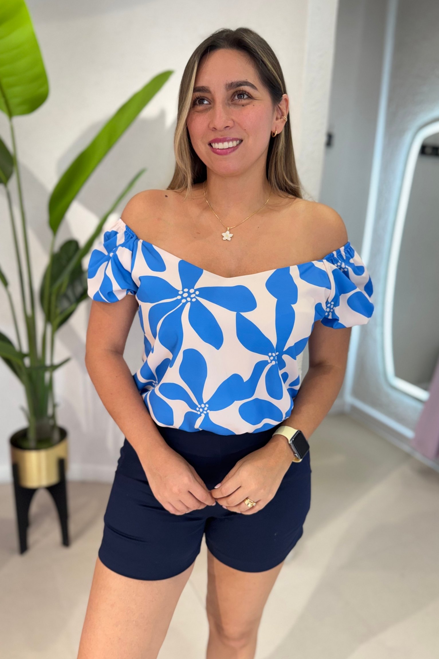 Blusa Bela Beige Azul.